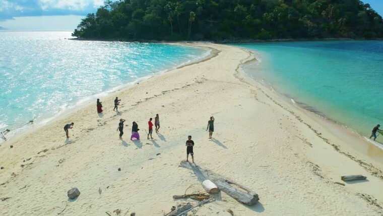 Pulau Bogisa