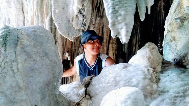 Goa Stalagtit Hutan Hungayono